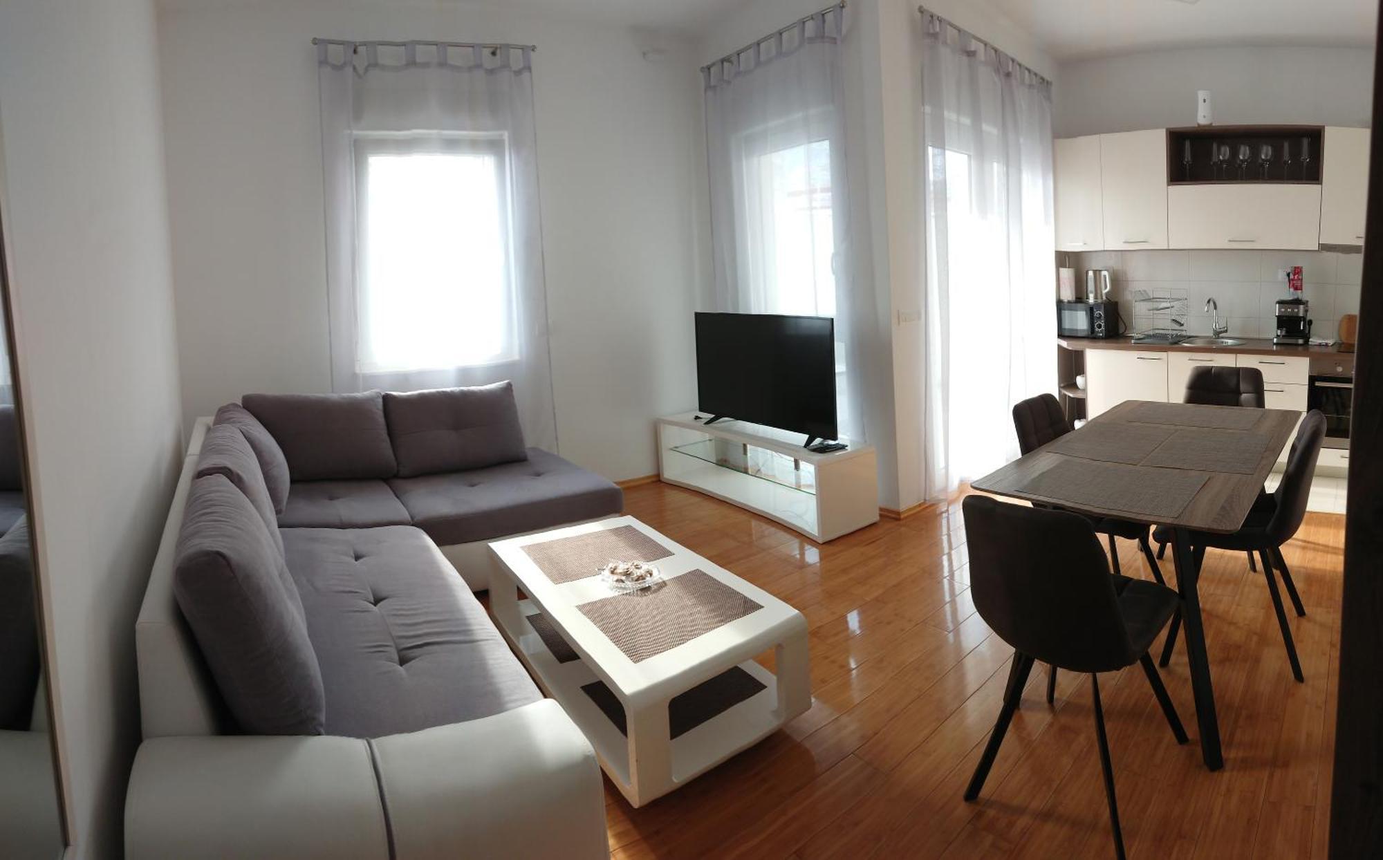 West Star Apartment