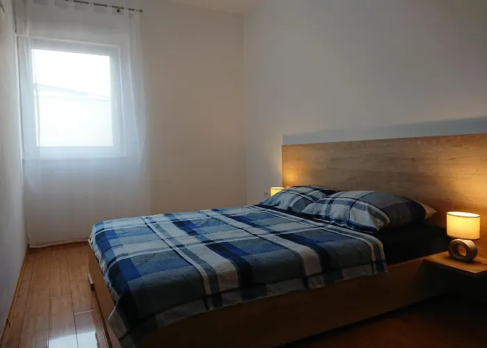 West Star Apartment